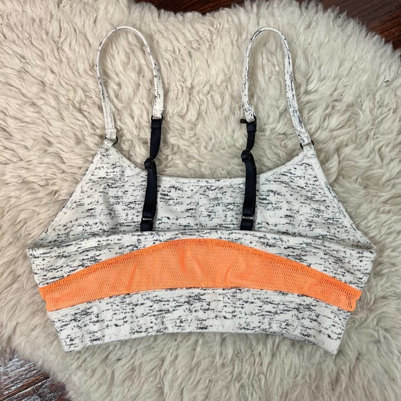 Splits59 Sports Bra Size S Mesh Insert Speckled Pattern Active SplitsFiftyNine - Picture 6 of 7